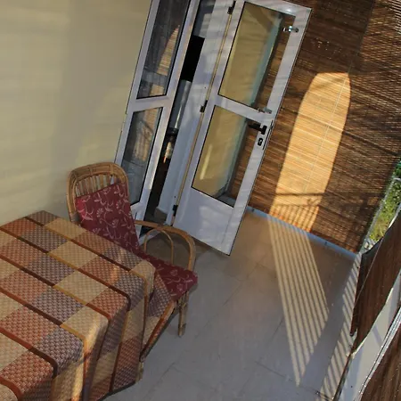 Bano Tourist Residence - 650 Meters From Grand Bay Beach Exterior photo