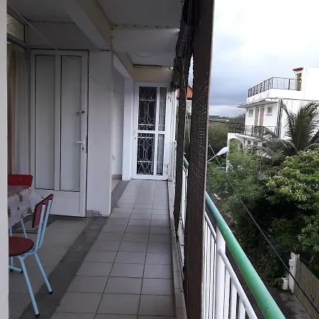 Bano Tourist Residence - 650 Meters From Grand Bay Beach Exterior photo