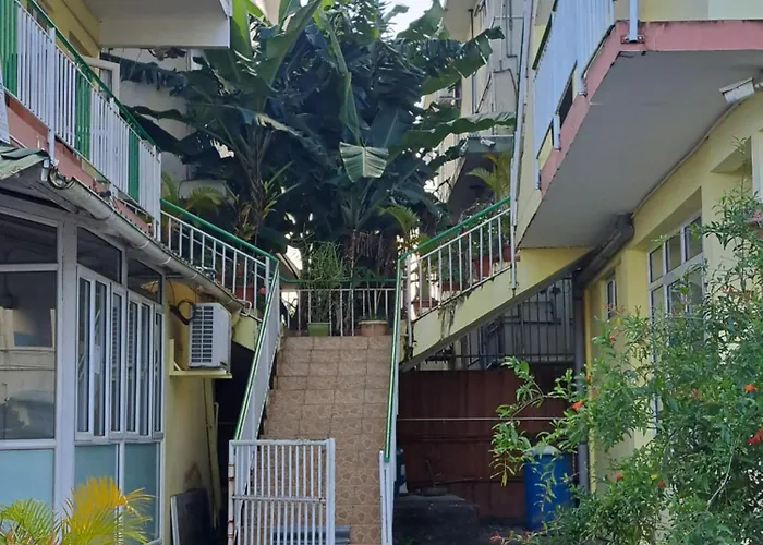 Bano Tourist Residence - 650 Meters From Grand Bay Beach